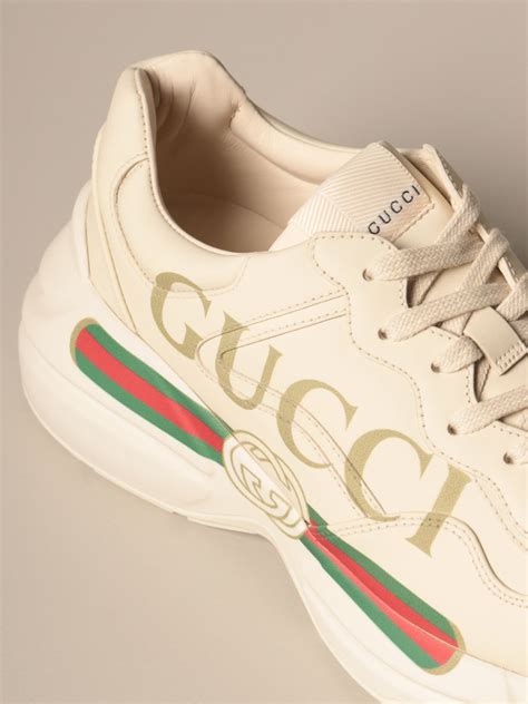 gucci logo sneakers